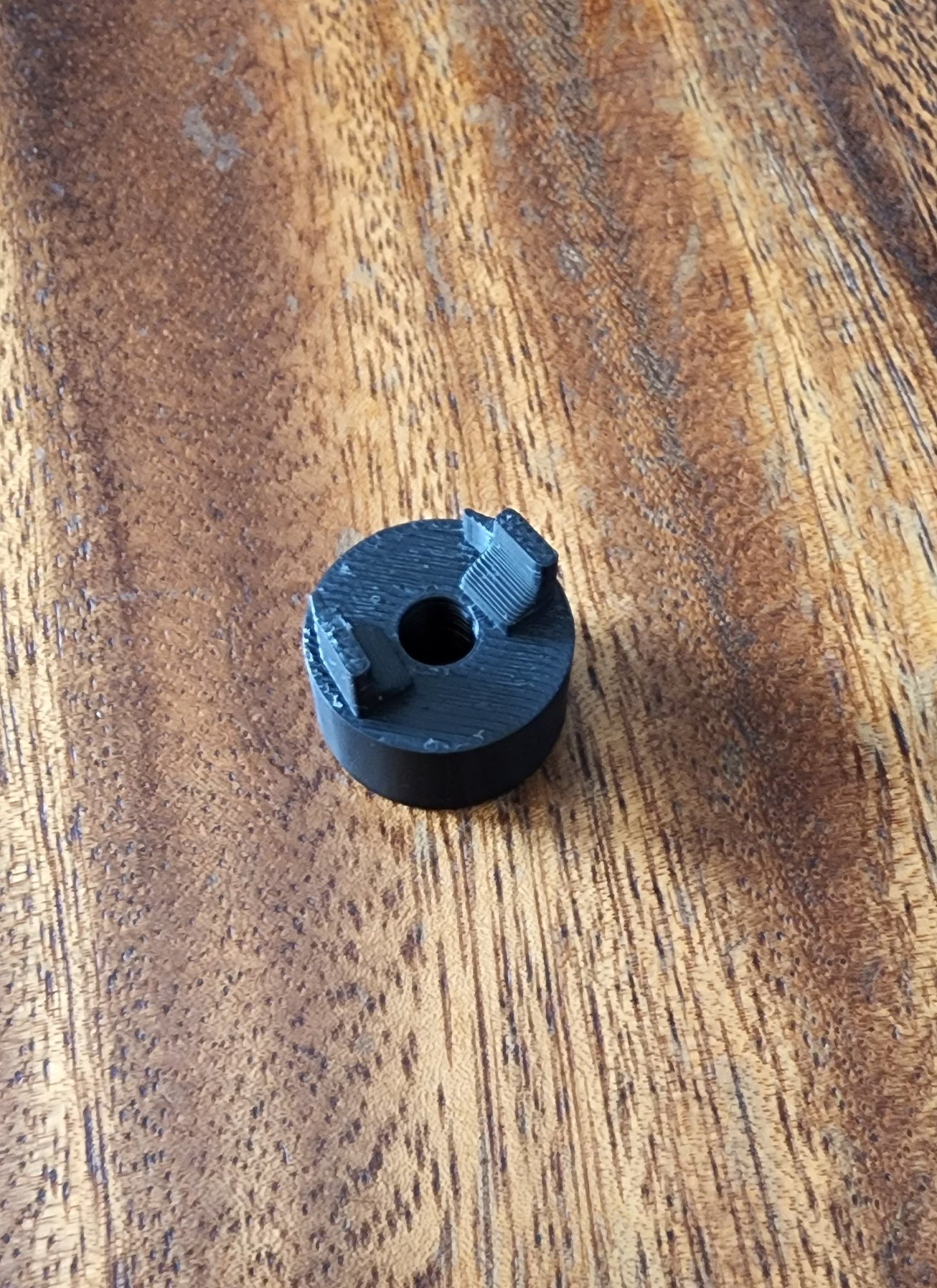 Giá đỡ cho mô hình SV-51 kiểu peg của Yamato QF-2000D