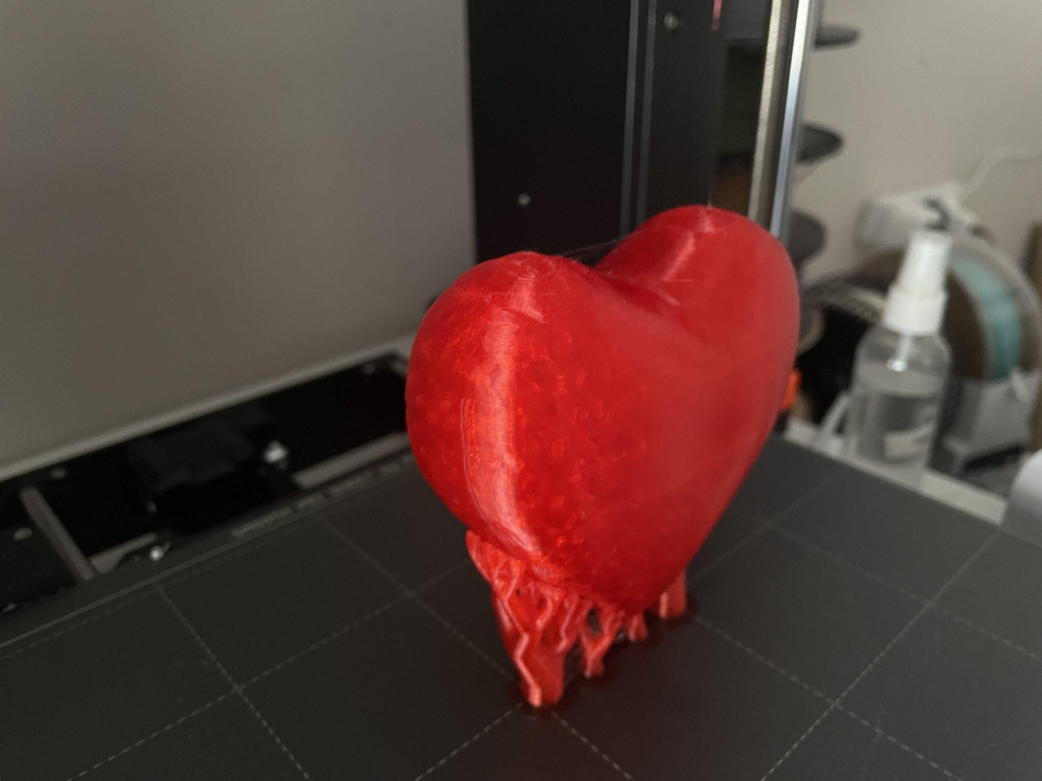 Bóng bay hình trái tim dễ thương tạo ra từ Blender