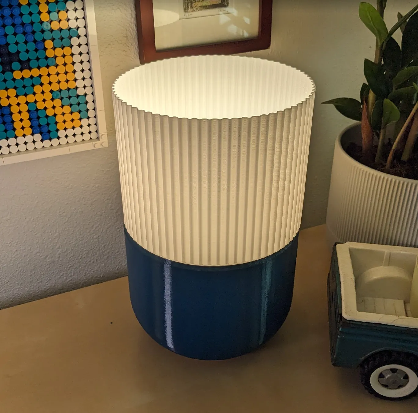 Đèn bàn Maker Lamp phong cách hiện đại