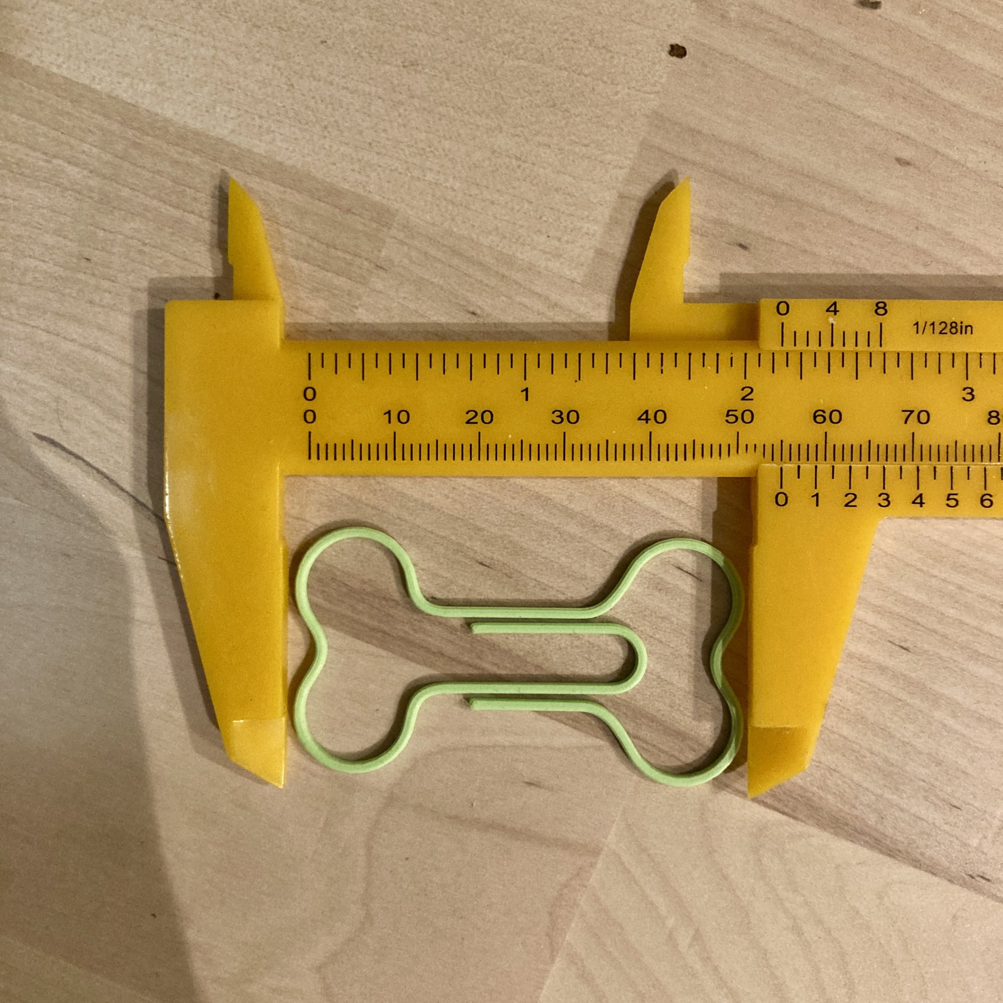 Kẹp giấy hình xương cho chủ nuôi chó