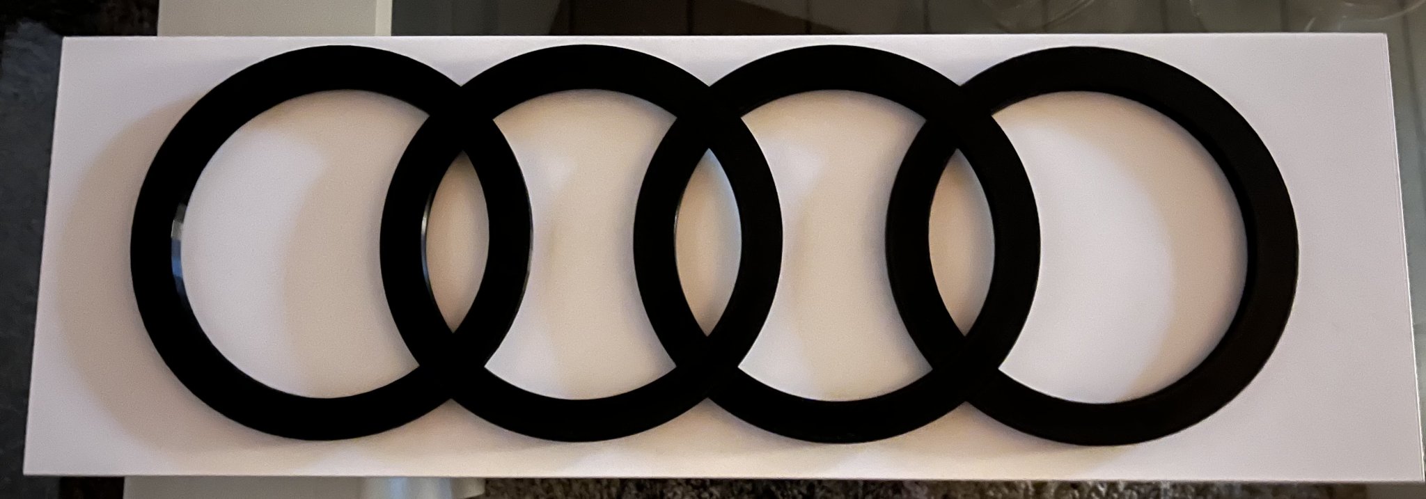 Logo Audi Ringe - Biểu tượng vòng tròn đặc trưng của Audi