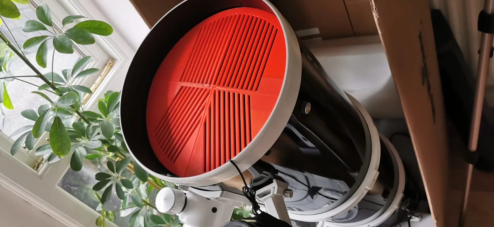 Mặt nạ Bahtinov cho kính thiên văn SkyWatcher 250 PDS