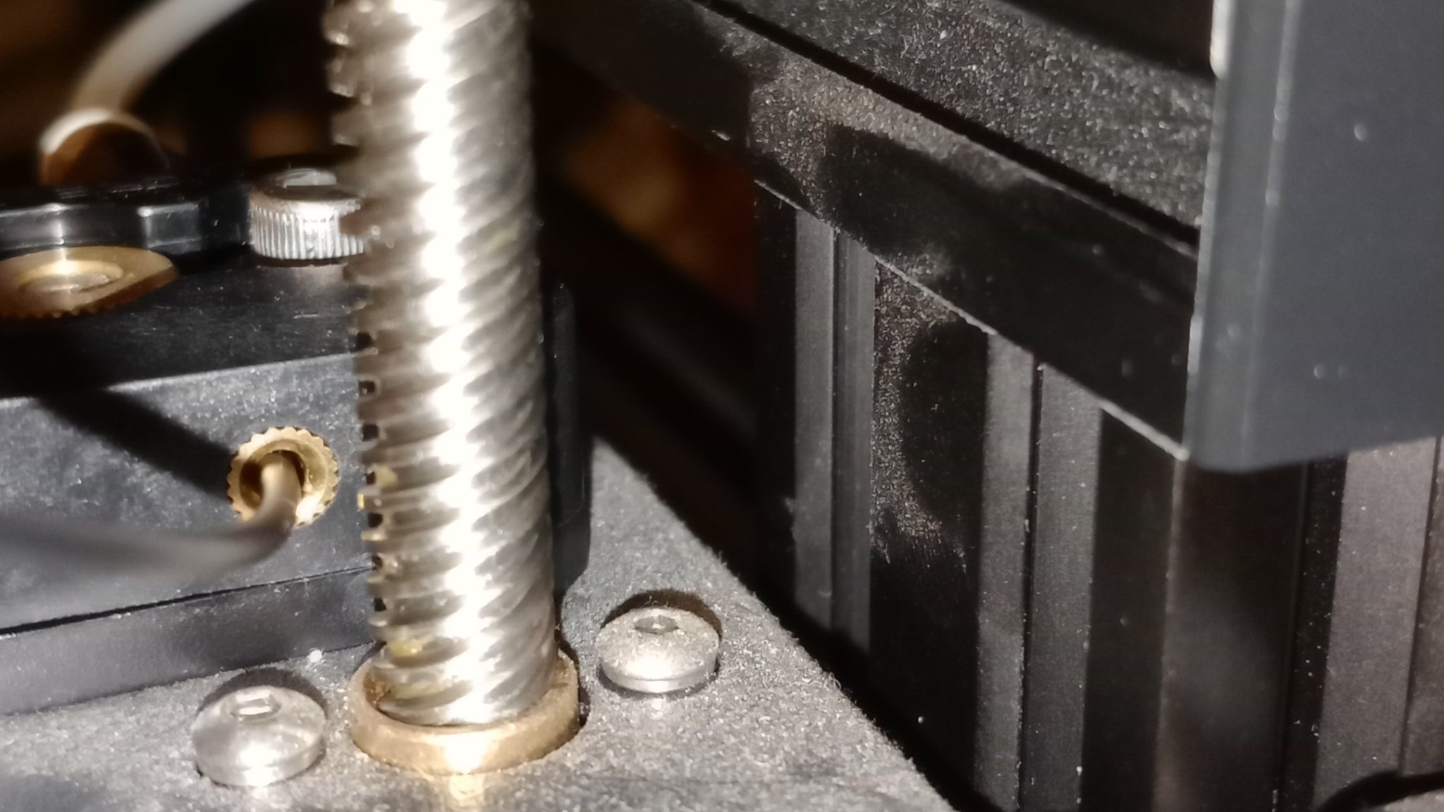 Mở rộng giá đỡ động cơ trục Z cho Ender 3 Pro