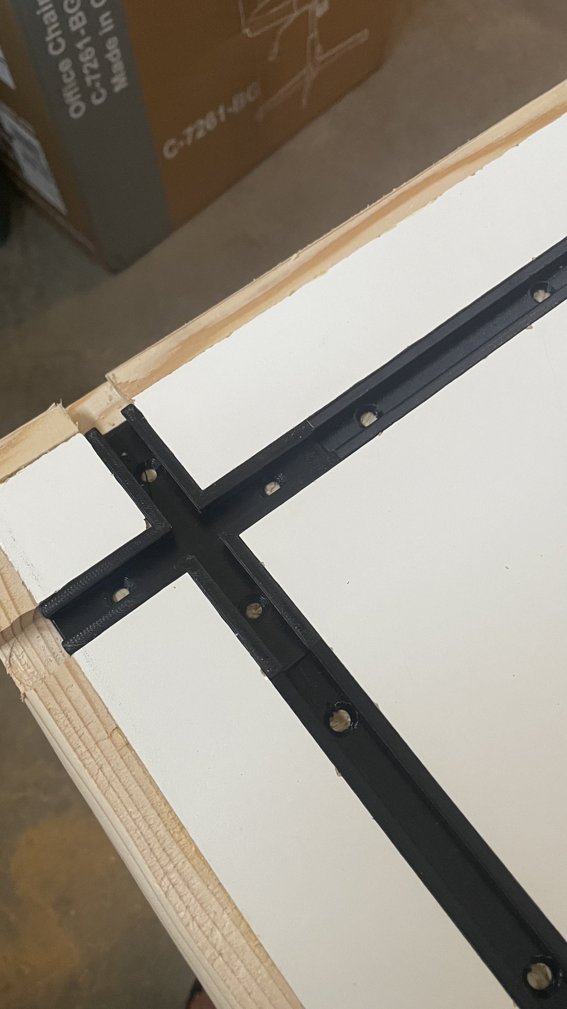 Giá đỡ T-track 8 inch và giao điểm 4 inch cho đồ gỗ