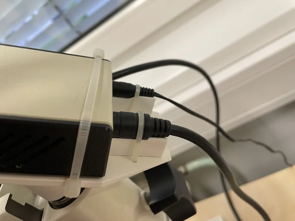 Giá đỡ điều khiển LED trên kính hiển vi Zeiss