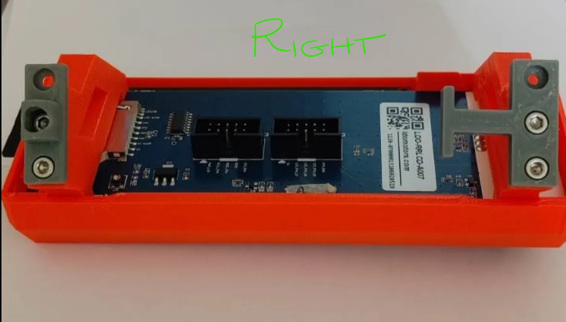 Giá đỡ màn hình LCD gắn bên cho Prusa MK4 hoặc i3 MK3S+