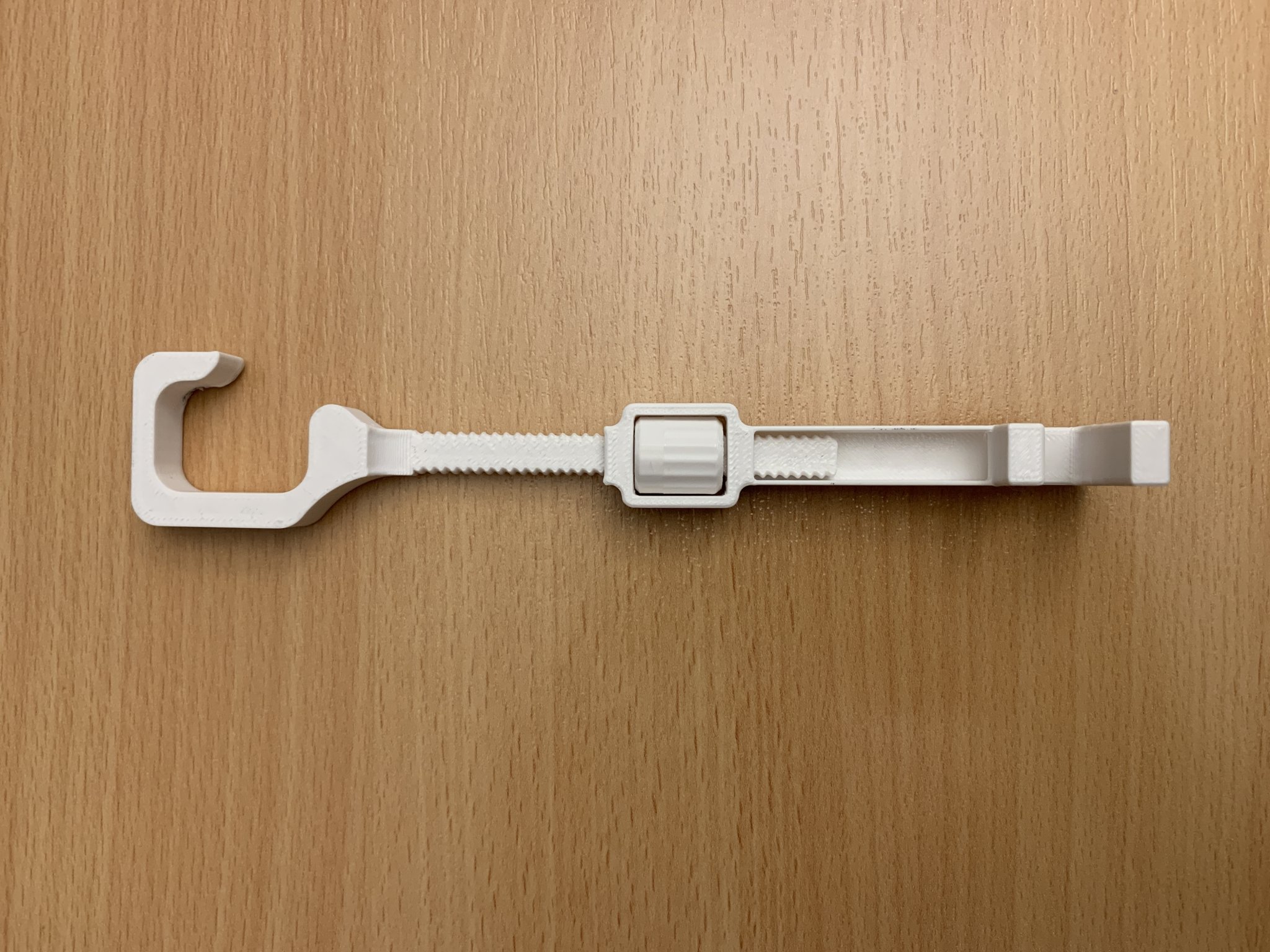 Giá đỡ cây có thể điều chỉnh cho chậu hoa