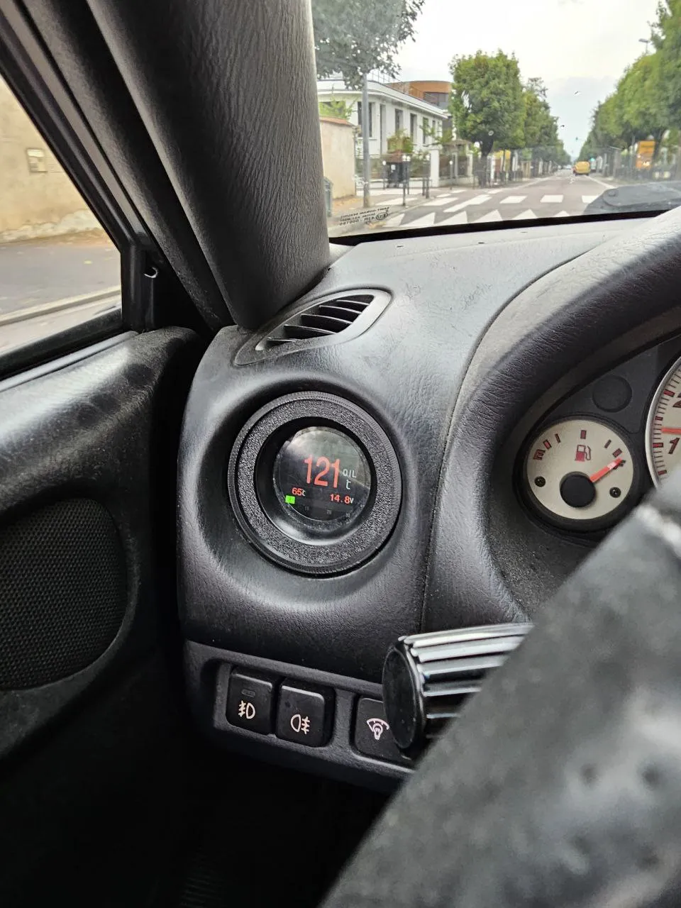 Giá đỡ đồng hồ OBD2 cho MX5 MK2/NBFL sử dụng Autool X60