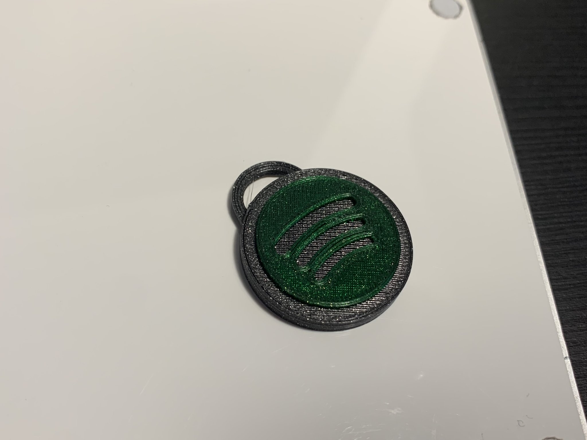 Móc khóa NFC thiết kế logo cho Rickrolling