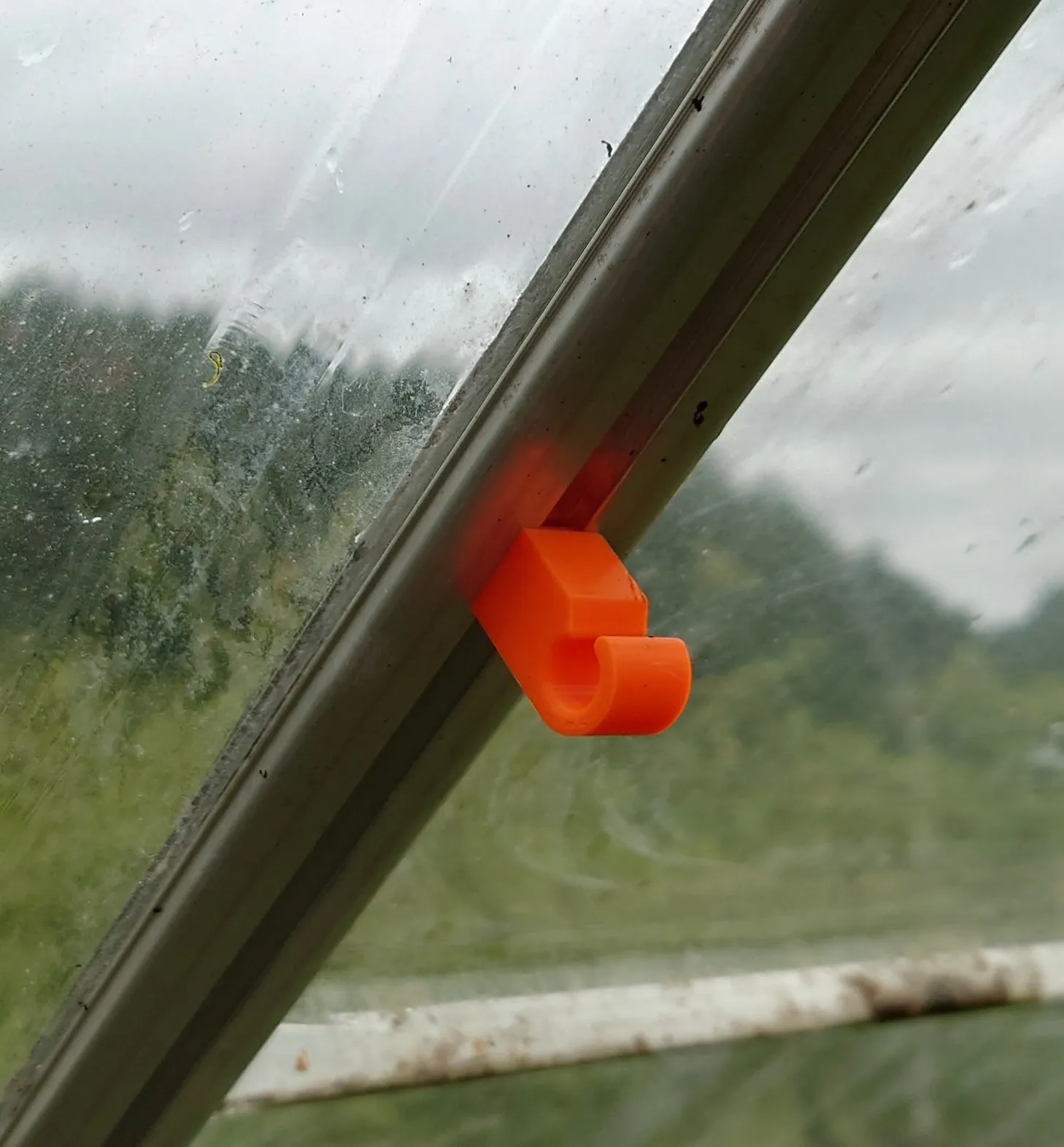 Móc treo đa năng cho nhà kính Harmony