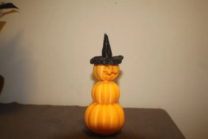 Phù thủy bí ngô Spokey Pete cho mùa Halloween