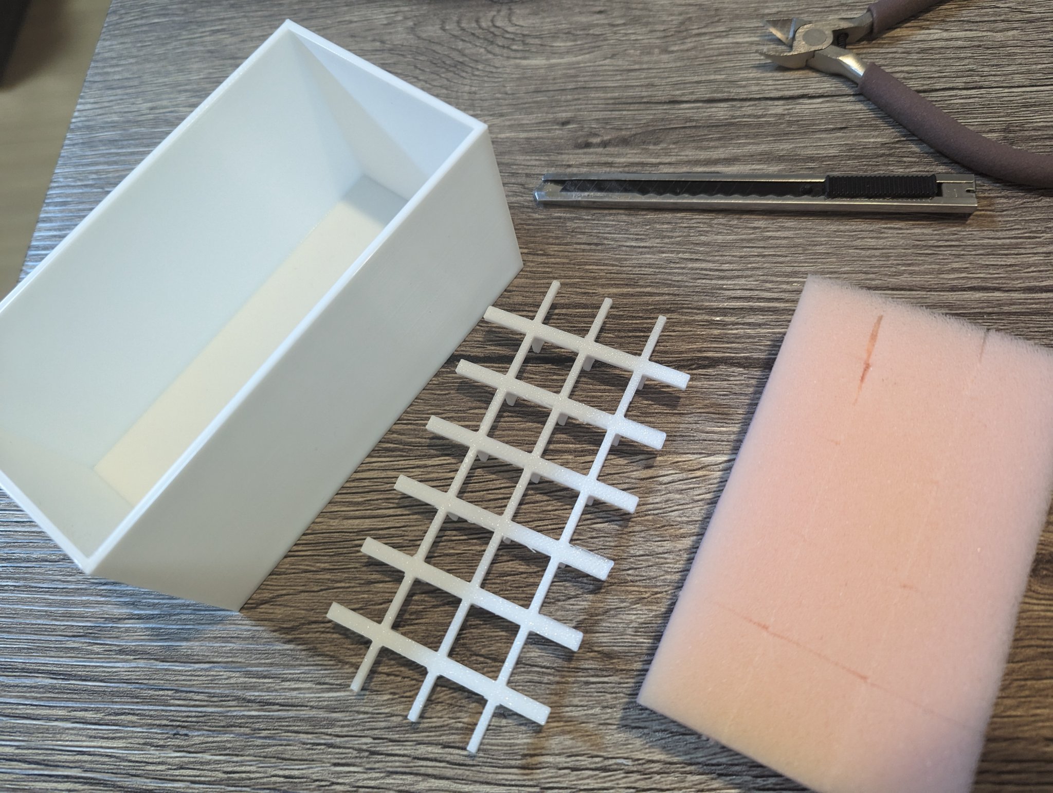 Hộp thủy canh nhỏ gọn như miếng bọt biển nhà bếp