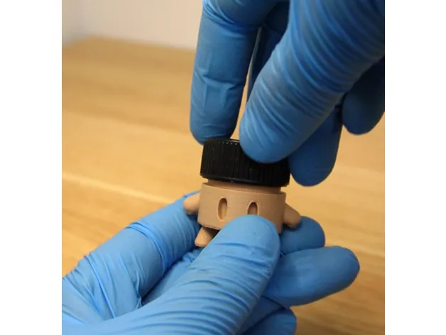 Nắp chai hình nhân vật nam cho chai 500ml