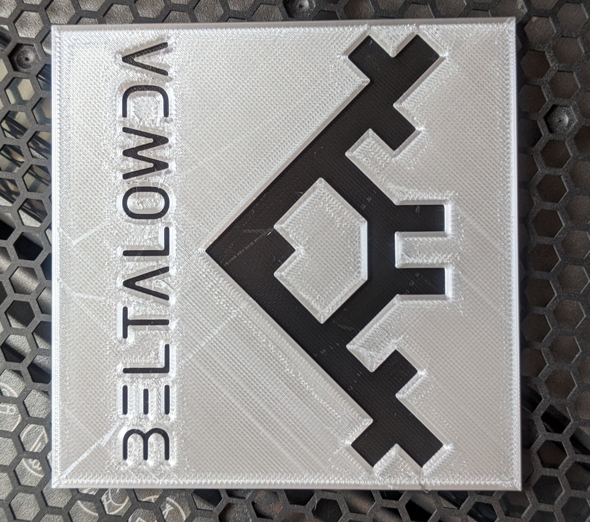 Tấm lót ly có hình xăm cổ Drummer và chữ Beltalowda