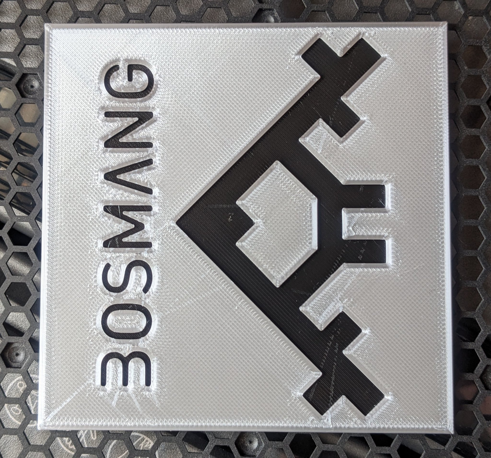 Tấm lót ly với hình xăm cổ của Drummer và chữ Bosmang