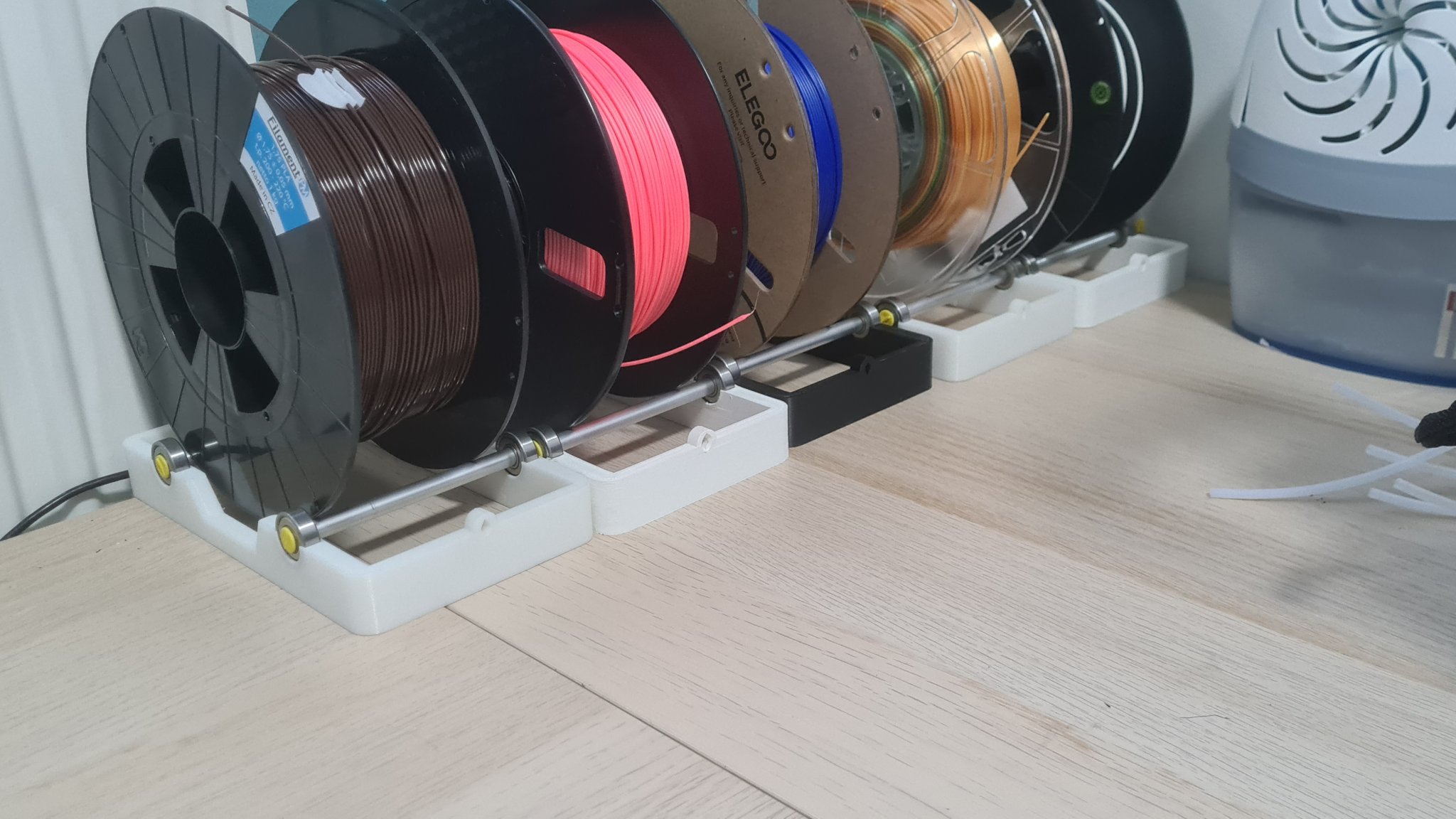 Giá đỡ cuộn dây nhỏ gọn cho máy in 3D