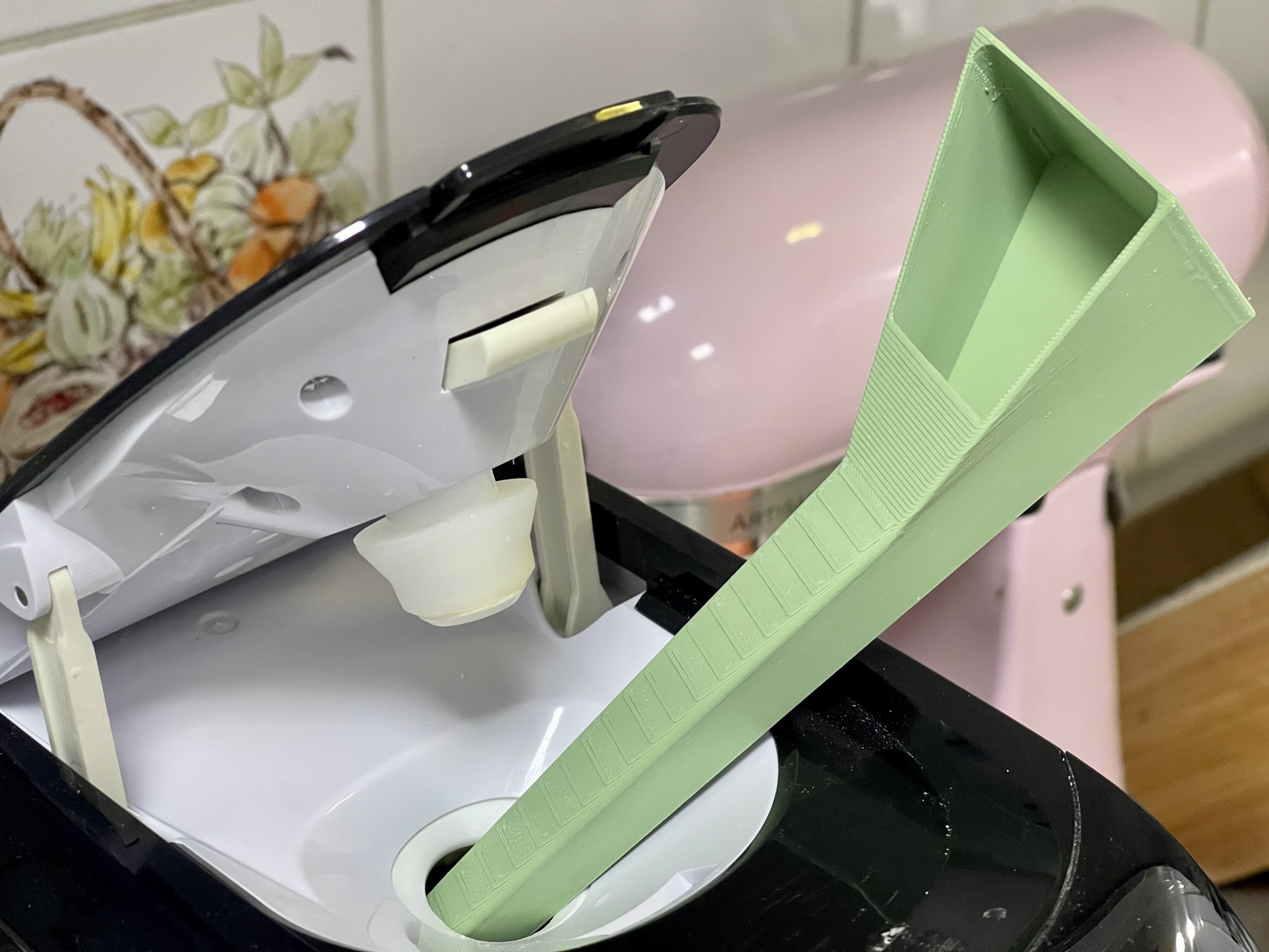 Phễu Scoop In Dễ Dàng Cho Bếp Nhà