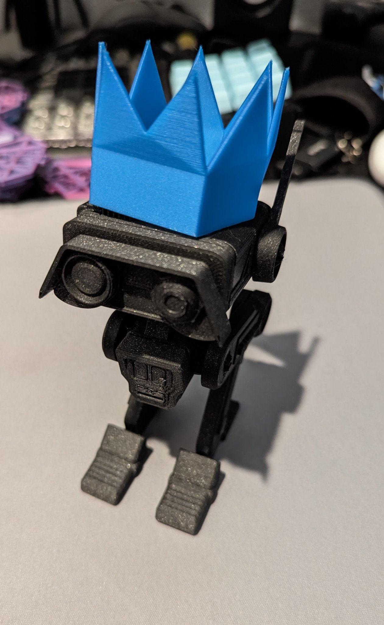 Mũ tiệc tùng OSRS được xuất từ trò chơi và tối ưu cho in 3D