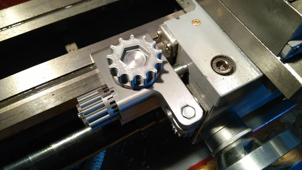 Cải tiến đầu dừng xe cho máy tiện mini với giá đỡ đồng h...