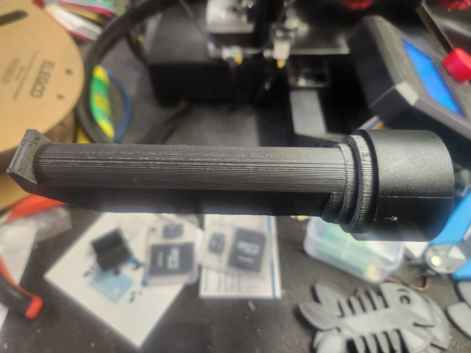 Giá đỡ cuộn filament nhỏ cho máy in Creality Ender 2 Pro