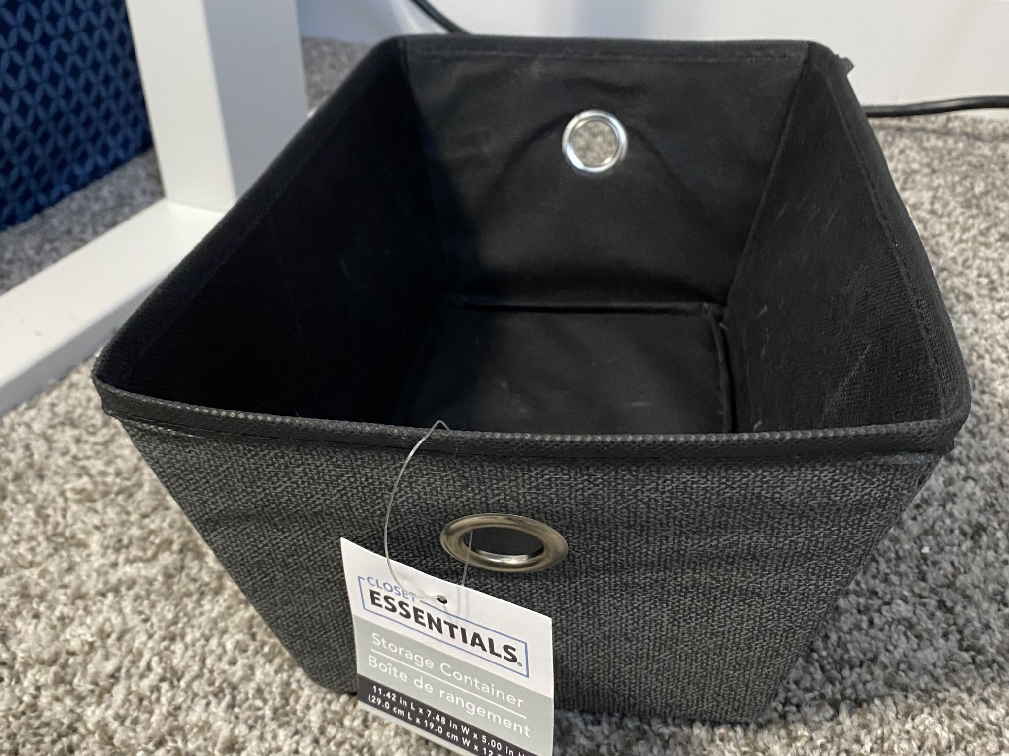 Giá đỡ tổ chức bàn làm việc đơn giản dưới bàn