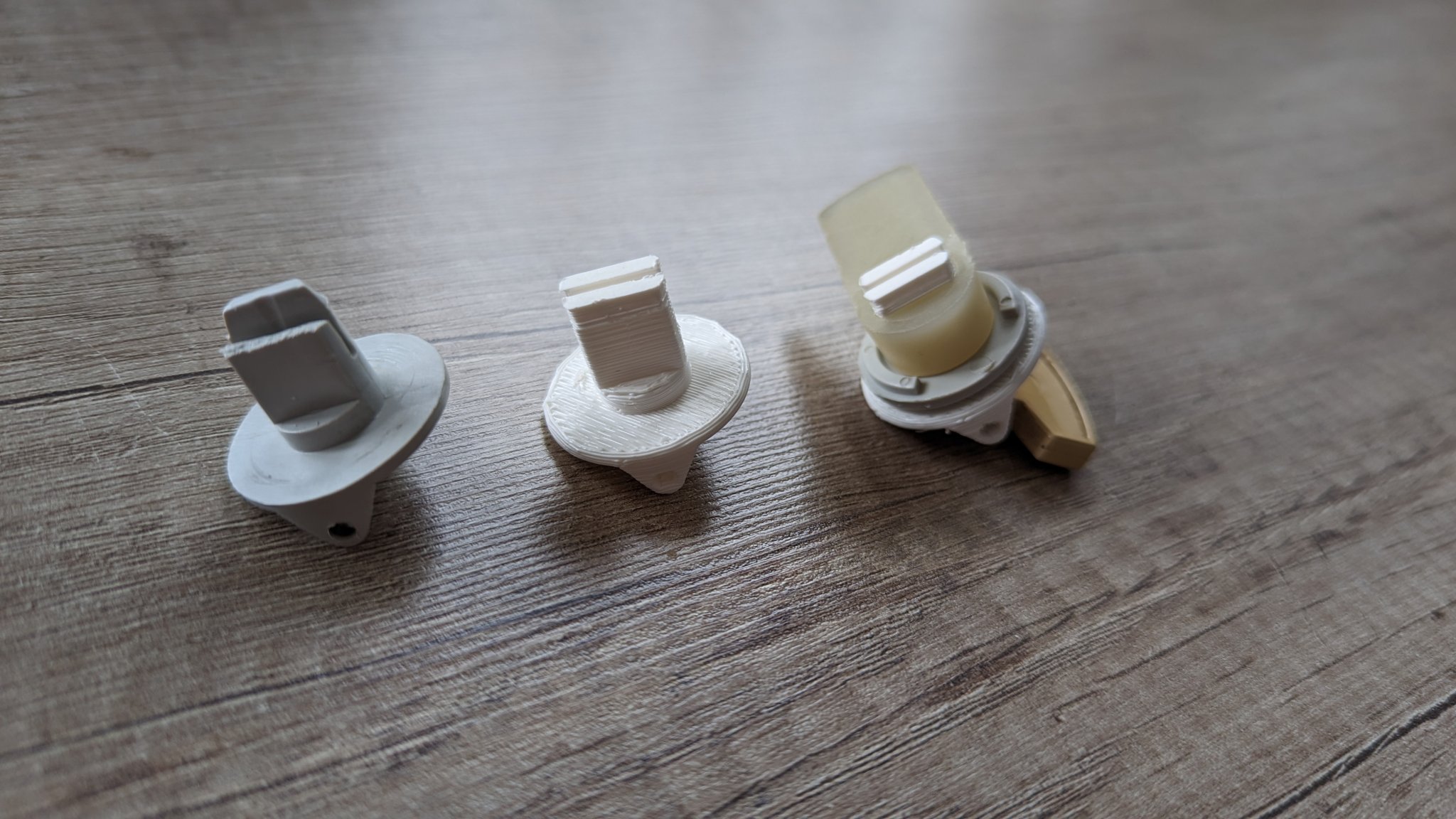 Cơ chế khóa thay thế cho hộp cầu chì Hager