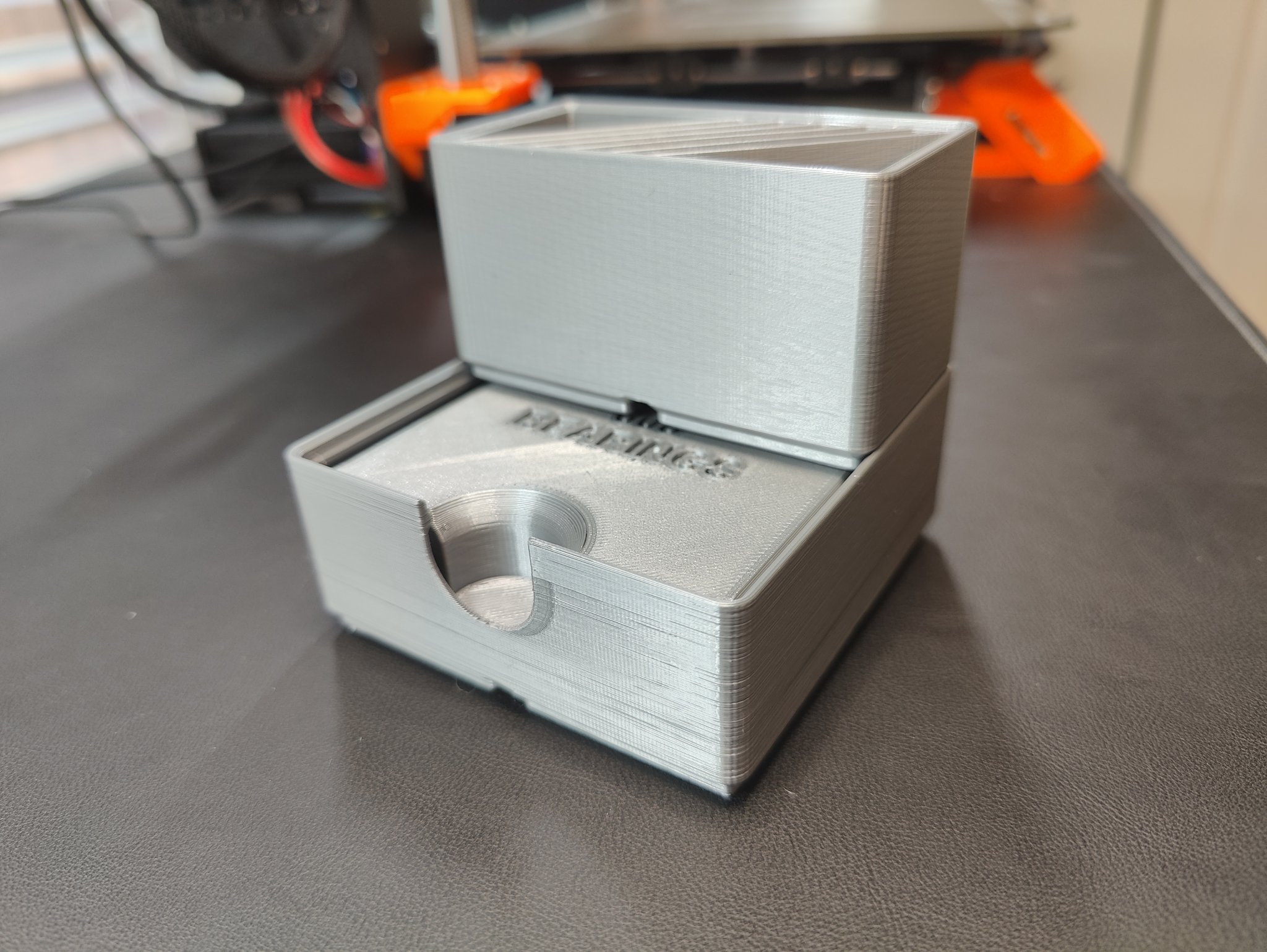 Giá đỡ bi 608 với nắp che bụi Gridfinity