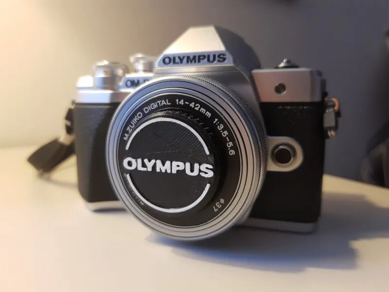 Nắp đậy ống kính vặn cho máy ảnh Olympus Micro Four Thirds