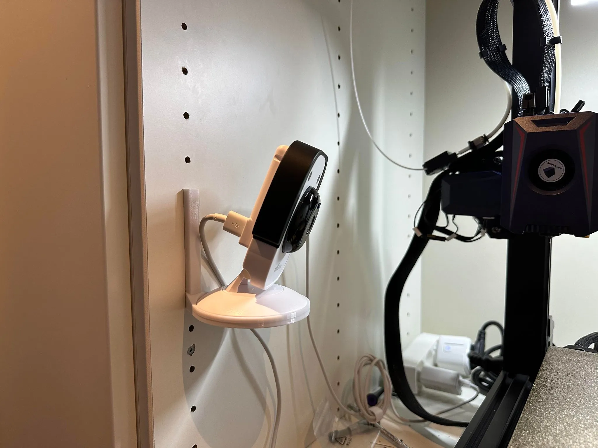 Giá đỡ camera Mintion Beagle cho tủ Ikea Pax