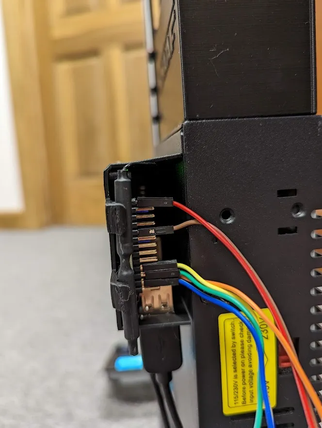 Giá đỡ Orange Pi Zero 2 gắn trên quạt PSU để làm mát chủ động