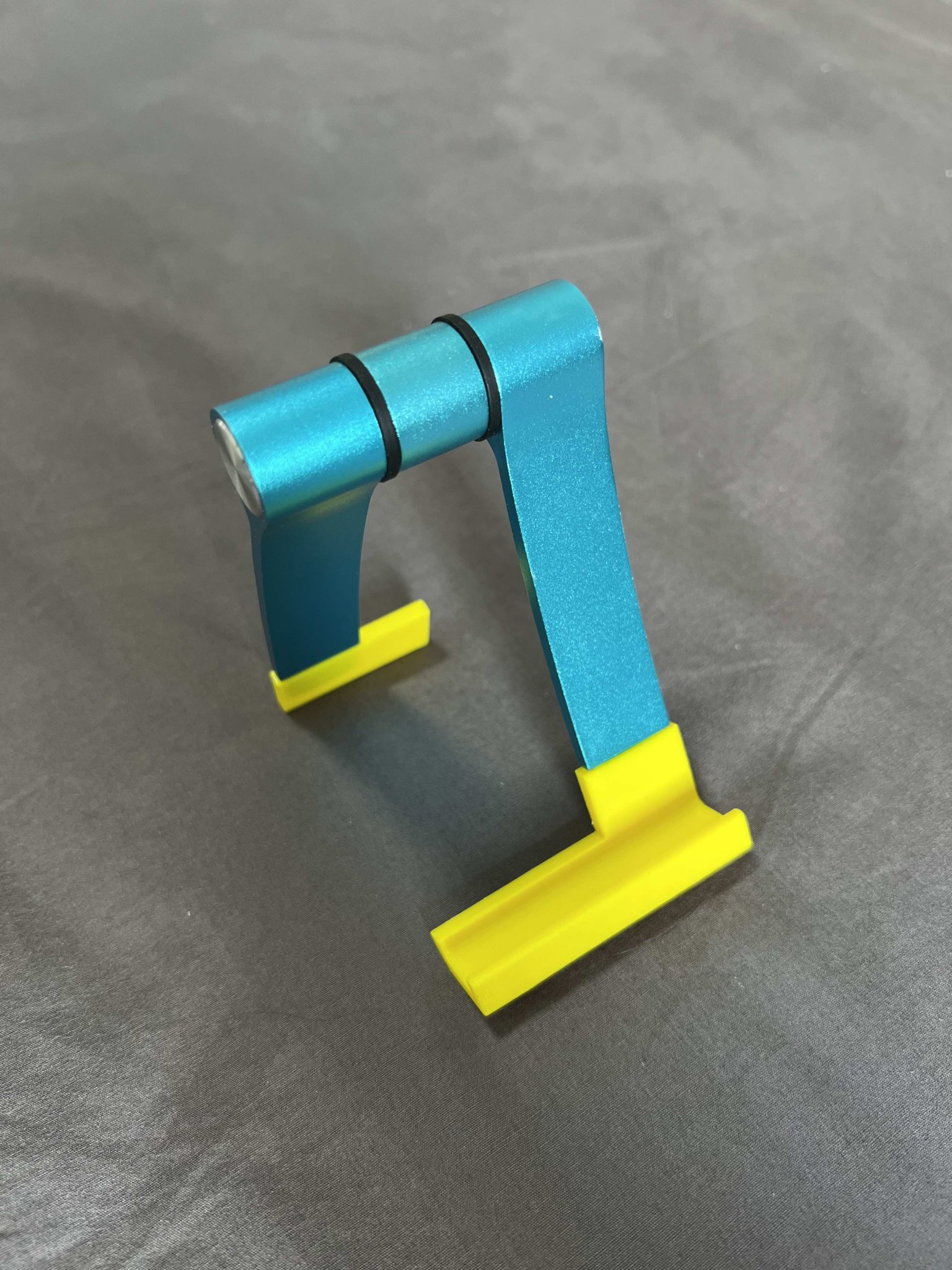 Giá đỡ điện thoại cổ điển in 3D bằng PLA