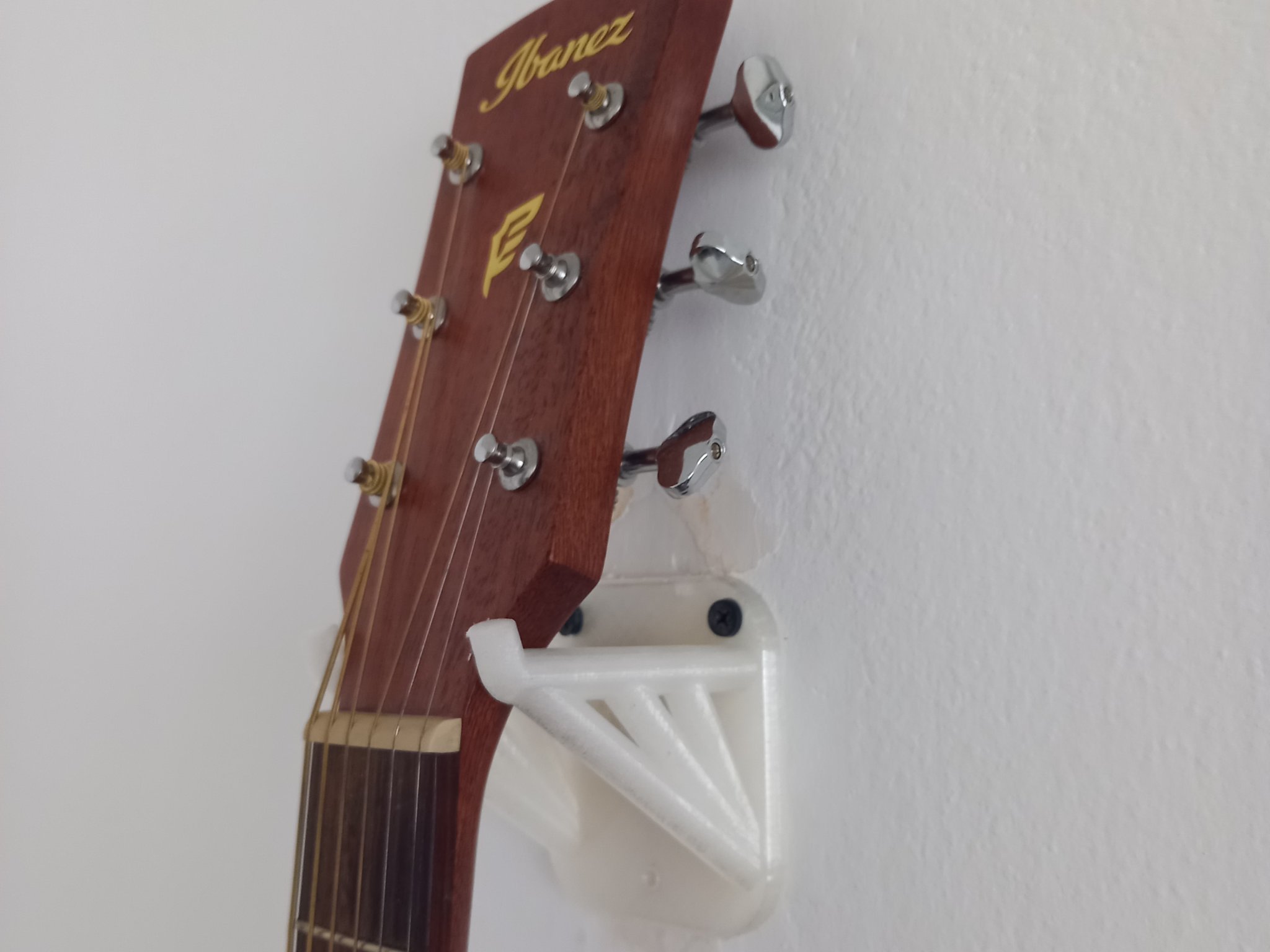 Giá treo tường cho đàn guitar cổ điển chắc chắn