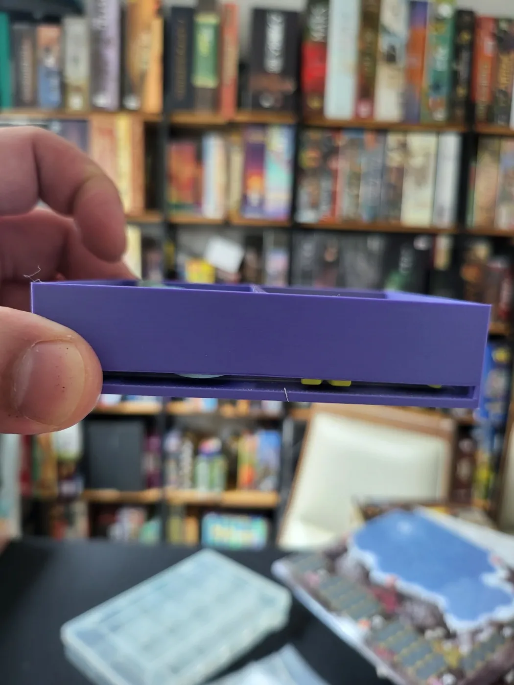 Hộp lưu trữ linh kiện cá nhân cho trò chơi Revive