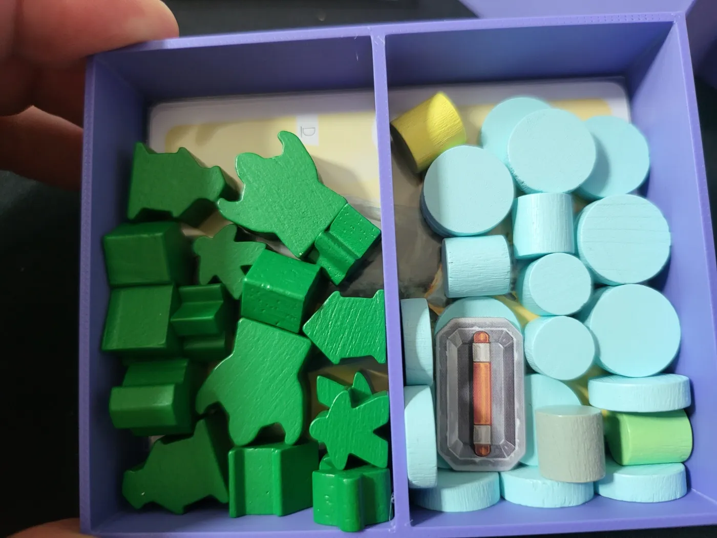 Hộp lưu trữ linh kiện cá nhân cho trò chơi Revive