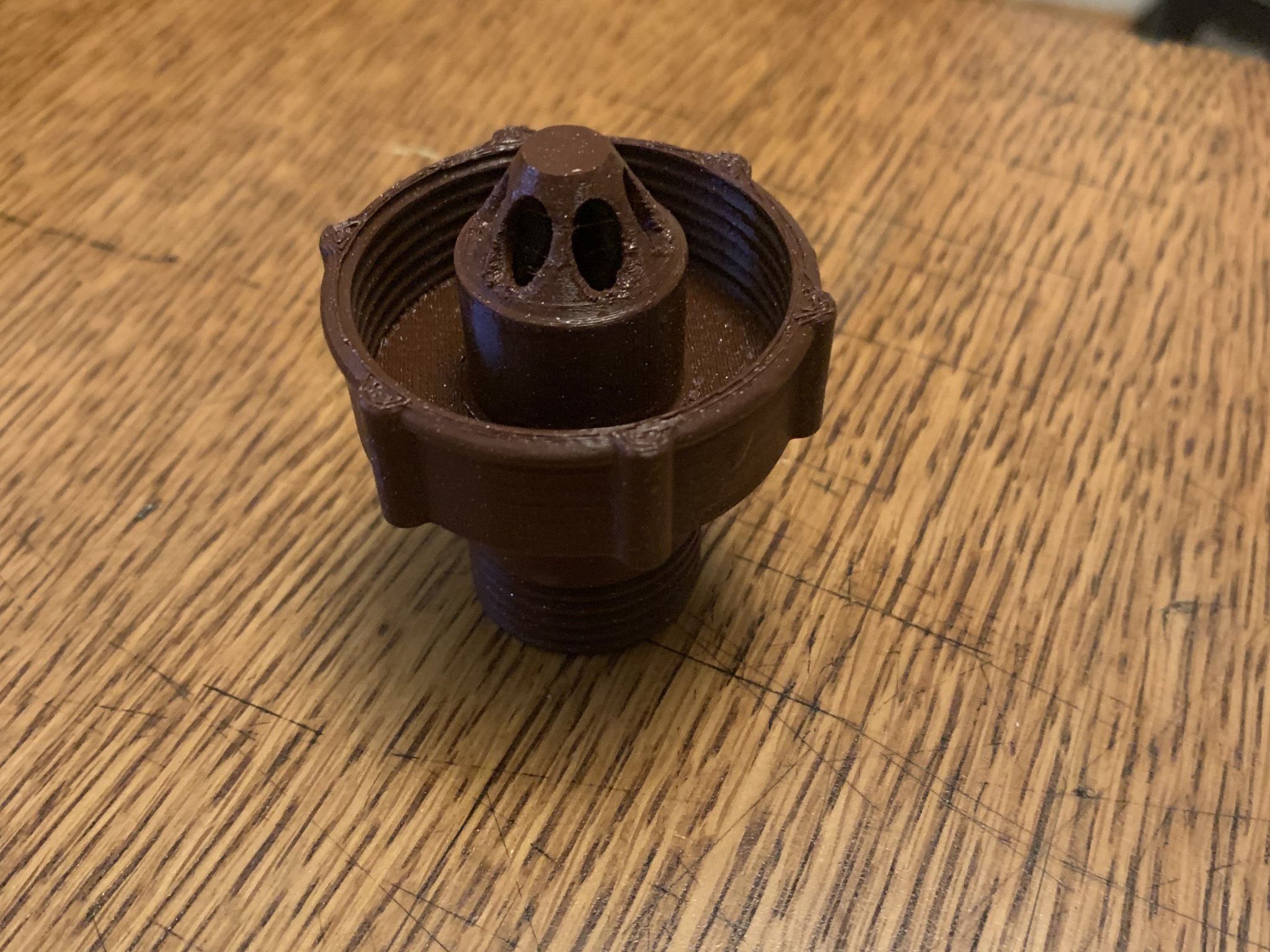 Bộ chuyển đổi nắp thoát nước bể bơi sang ống nước vườn