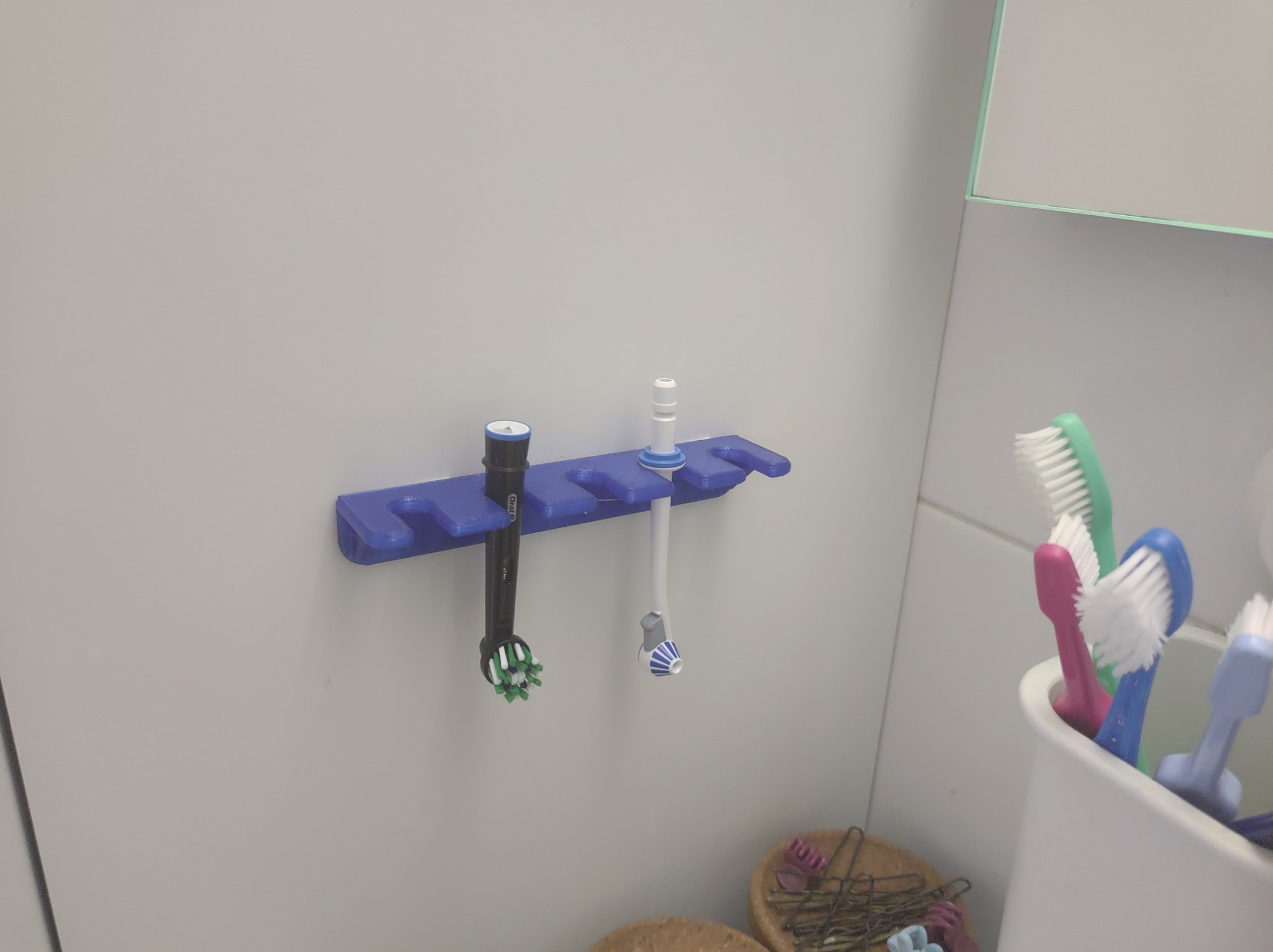 Giá đỡ bàn chải đánh răng Oral-B cho 5 đầu bàn chải