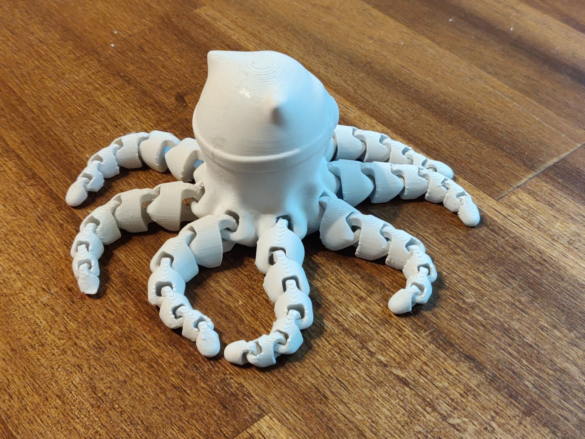 Bạch tuộc steampunk dễ thương với chân linh hoạt