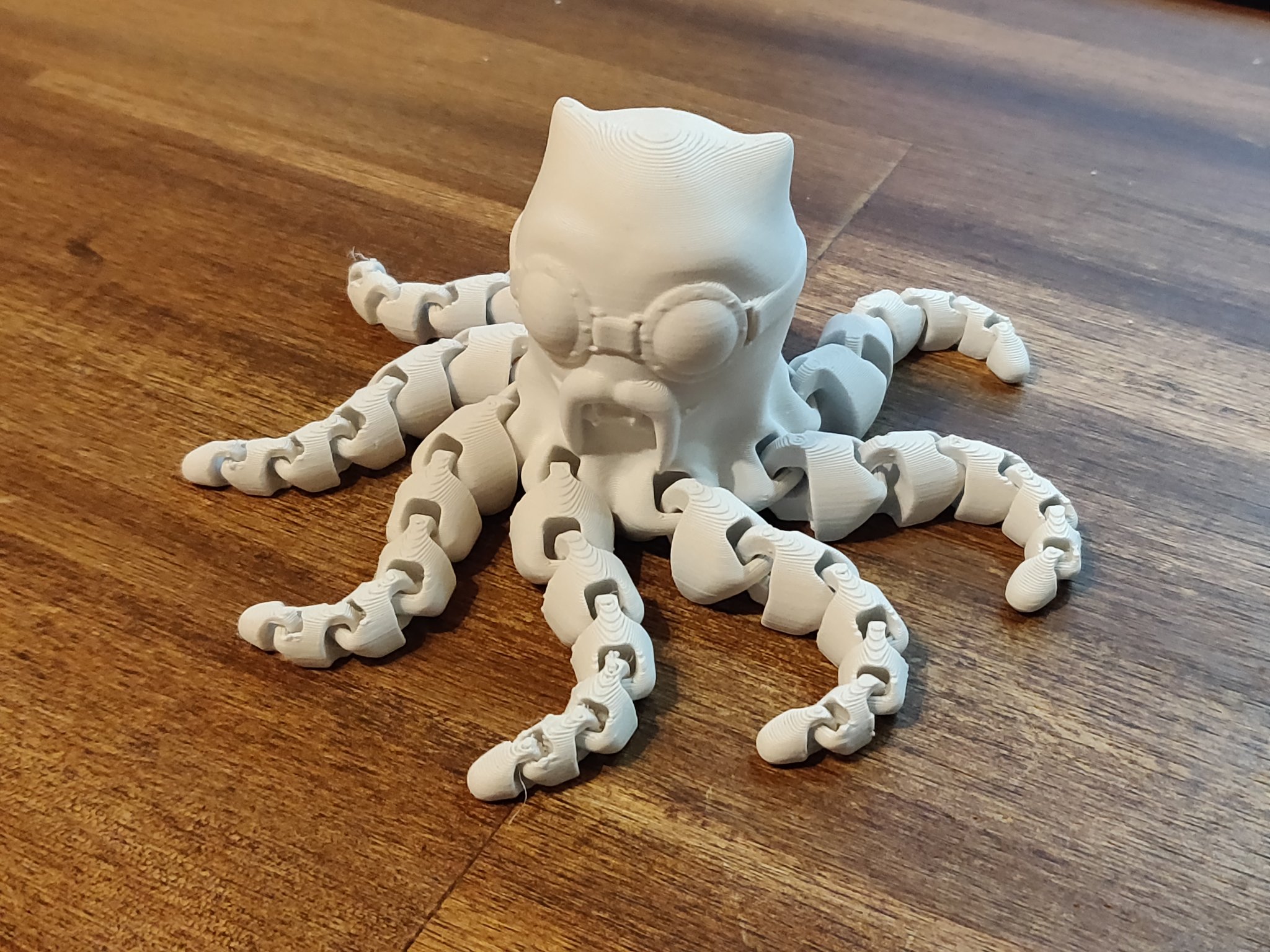 Bạch tuộc steampunk dễ thương với chân linh hoạt