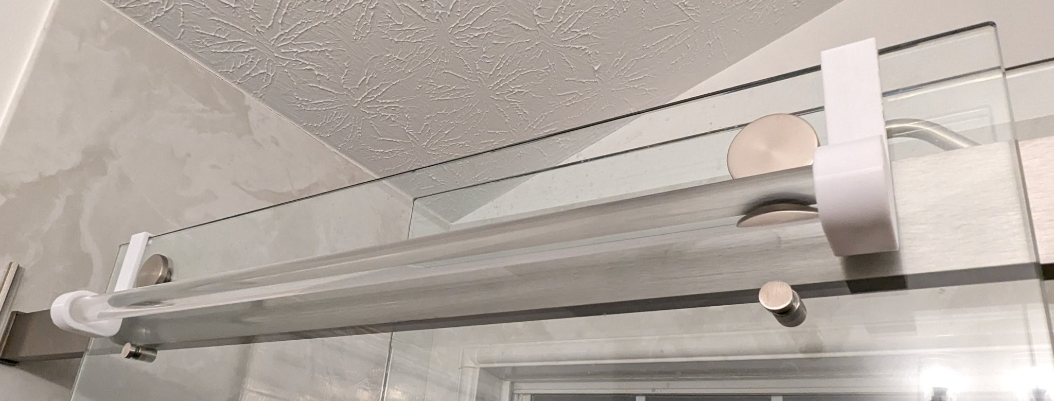 Giá treo khăn tắm cho cửa kính phòng tắm