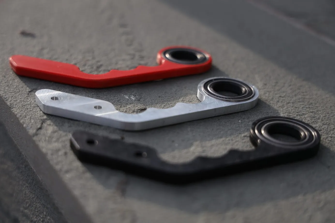 Fauxrambit - Đồ chơi xoay tay phong cách độc đáo