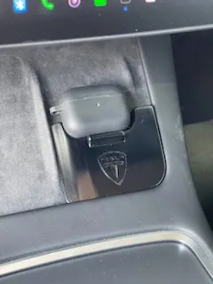 Bộ chuyển đổi sạc Airpods cho trạm sạc Tesla