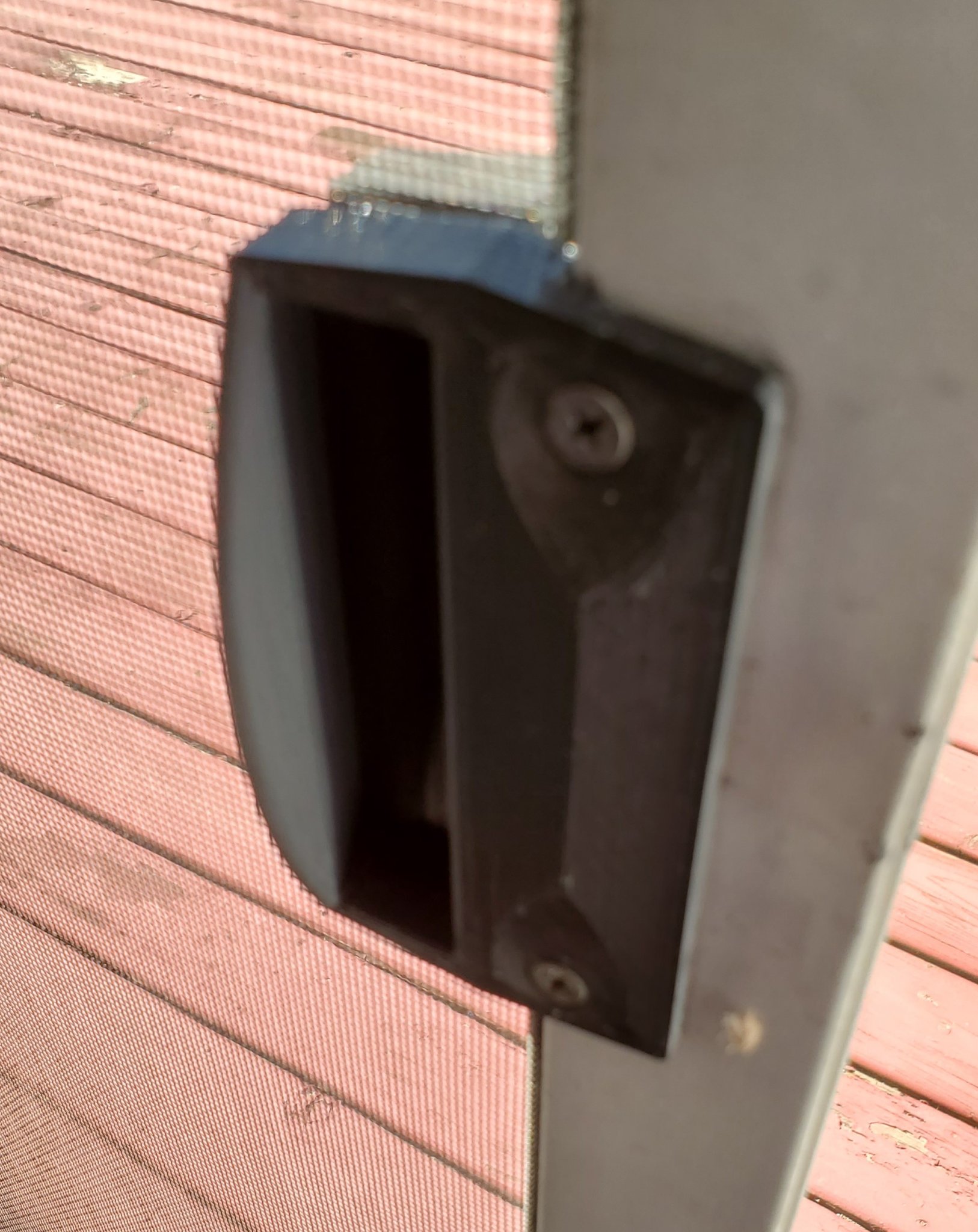 Tay cầm thay thế cho cửa lưới trượt