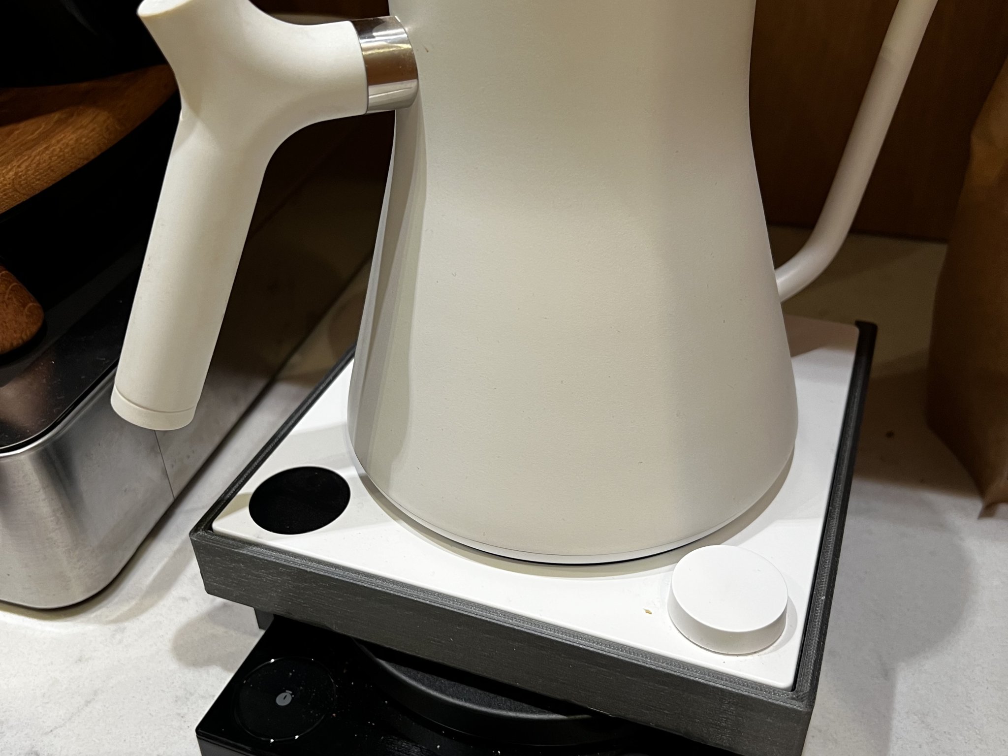 Giá đỡ cho ấm điện Fellow Stagg EKG