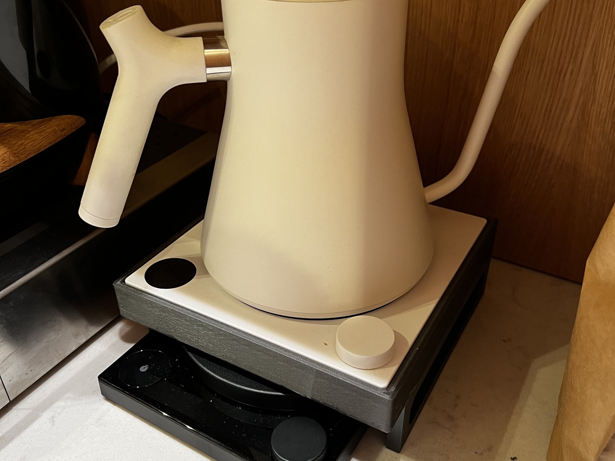 Giá đỡ cho ấm điện Fellow Stagg EKG