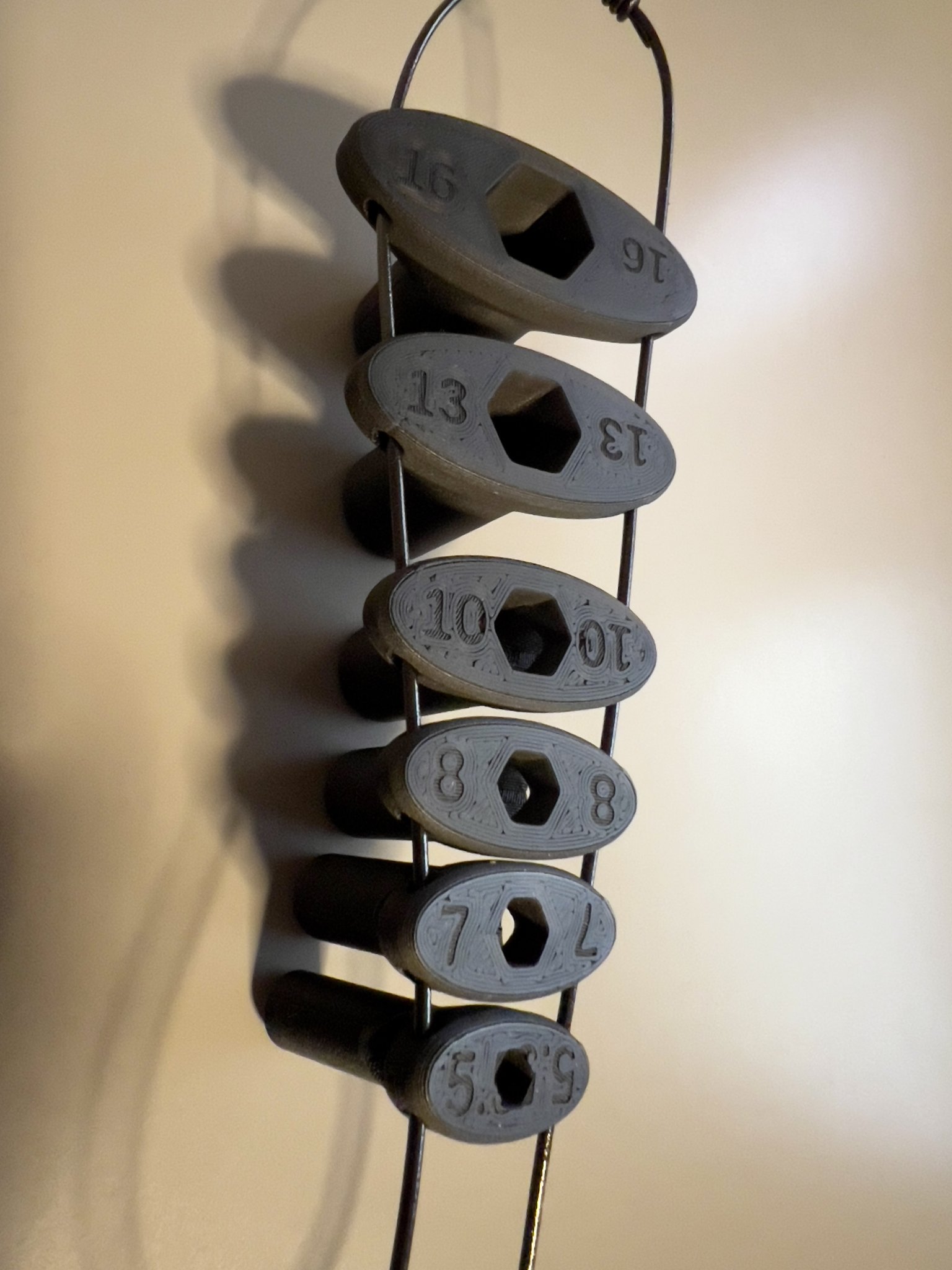 Cờ lê ngón tay điều chỉnh với lỗ 8mm cho độ bám tốt hơn