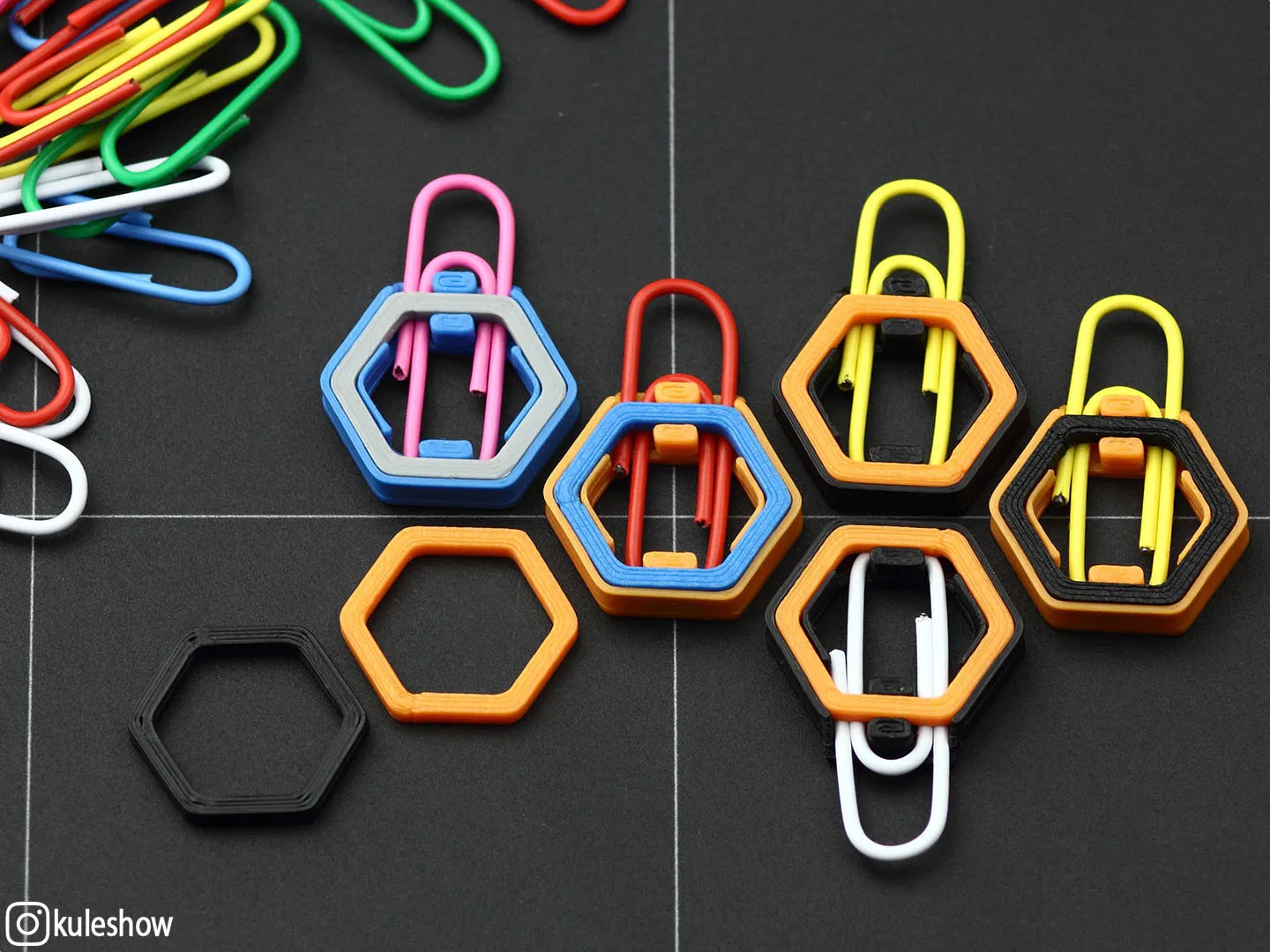 Kẹp kéo khóa thiết kế đơn giản bằng nhựa PET