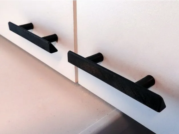 Tay nắm cửa và tủ đựng đa năng