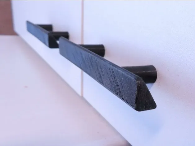 Tay nắm cửa và tủ đựng đa năng