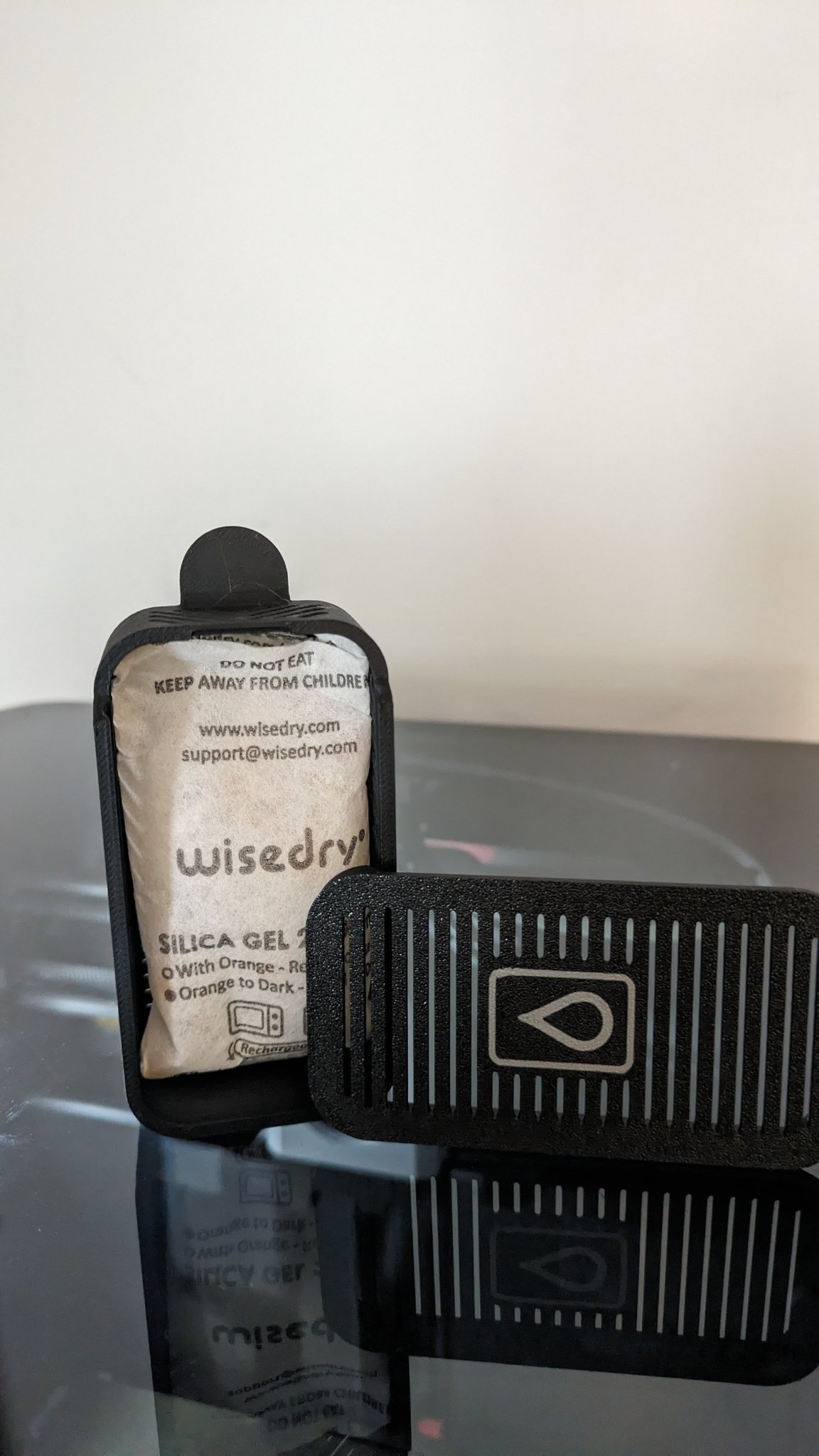 Hộp hút ẩm AMS dễ dàng truy cập cho túi đựng