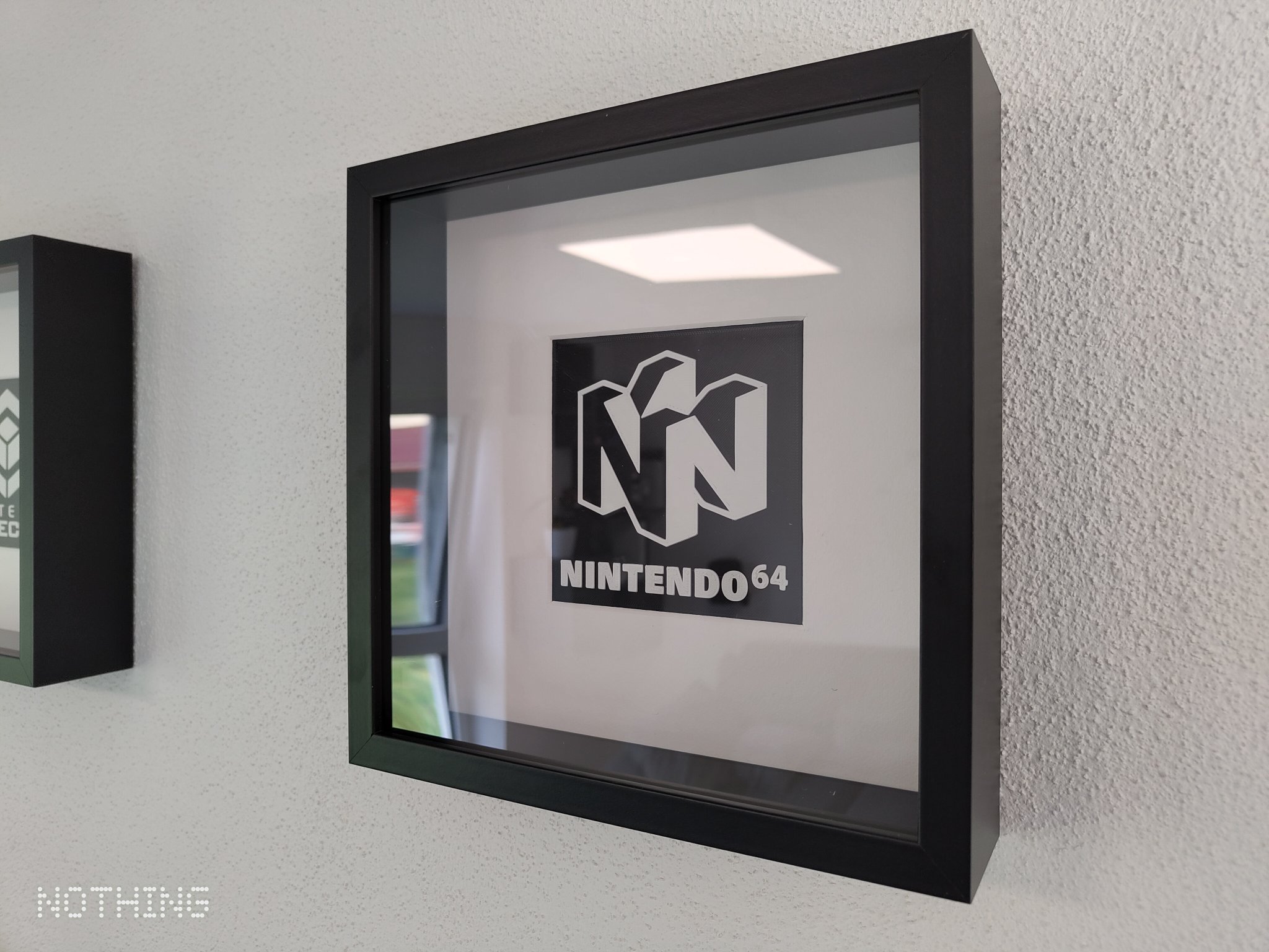 Nghệ thuật logo N64 cho khung SANNAHED của IKEA